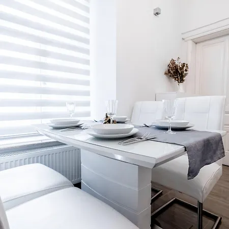 Апартаменти Kenti *